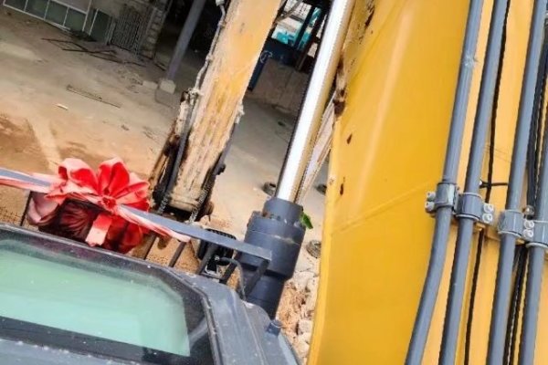 贵阳市出售转让二手不详小时2020年徐工XE370D挖掘机
