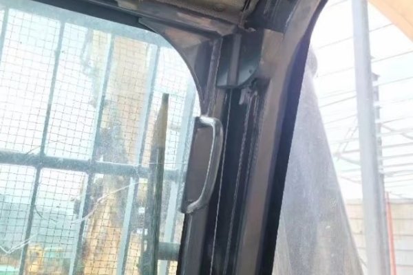贵阳市出售转让二手不详小时2020年徐工XE370D挖掘机