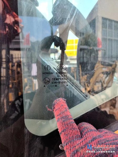 贵阳市出售转让二手不详小时2020年徐工XE35U挖掘机