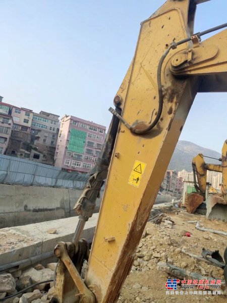 贵阳市出售转让二手不详小时2018年徐工XE215D挖掘机