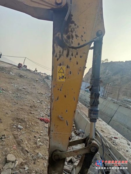 贵阳市出售转让二手不详小时2018年徐工XE215D挖掘机