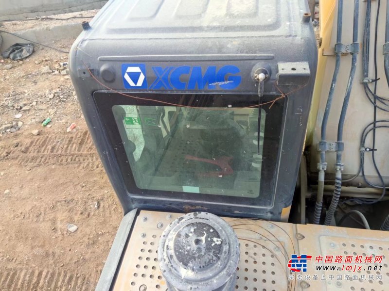 贵阳市出售转让二手不详小时2018年徐工XE215D挖掘机