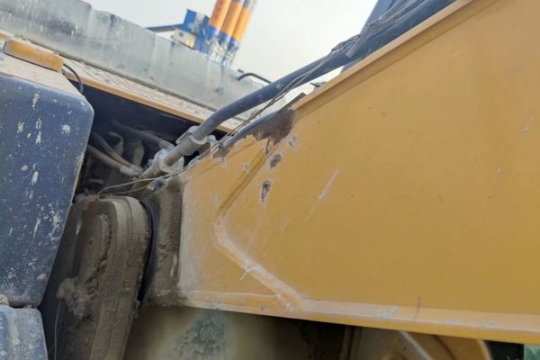 贵阳市出售转让二手不详小时2018年徐工XE215D挖掘机