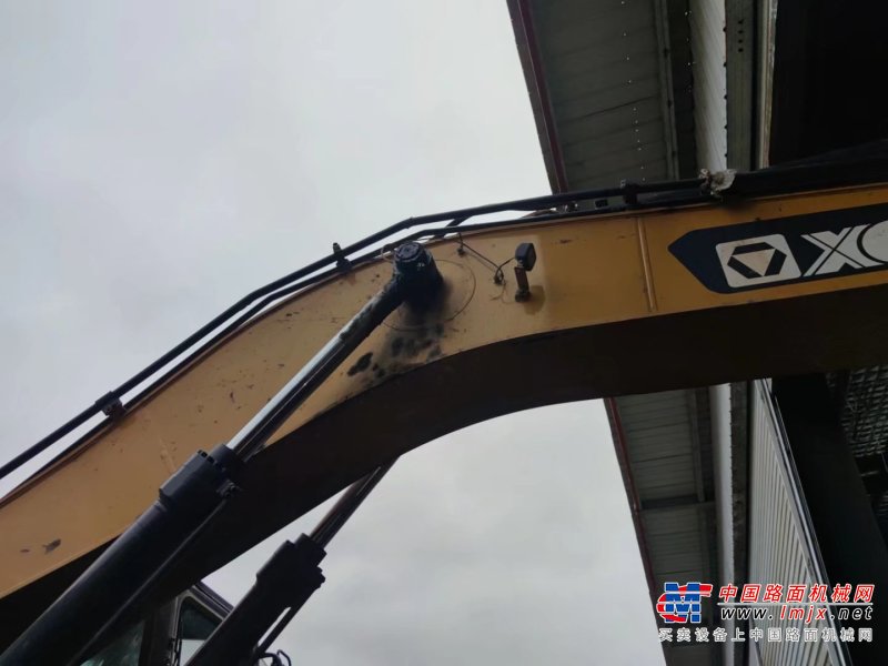贵阳市出售转让二手不详小时2020年徐工XE370D挖掘机