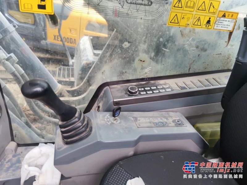 贵阳市出售转让二手不详小时2020年徐工XE370D挖掘机