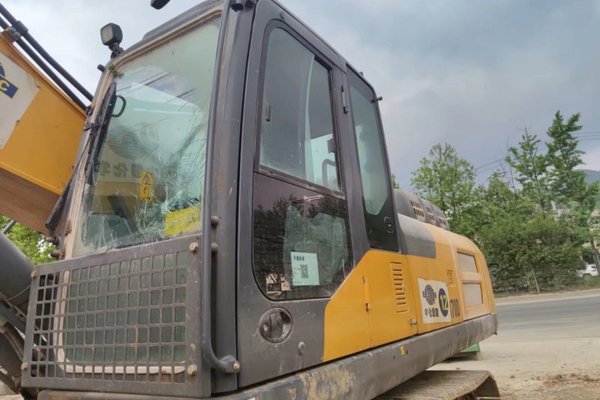 贵阳市出售转让二手不详小时2020年徐工XE370D挖掘机