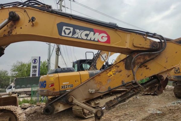 贵阳市出售转让二手不详小时2020年徐工XE370D挖掘机