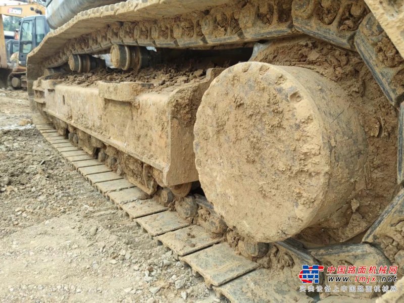 贵阳市出售转让二手不详小时2020年徐工XE370D挖掘机