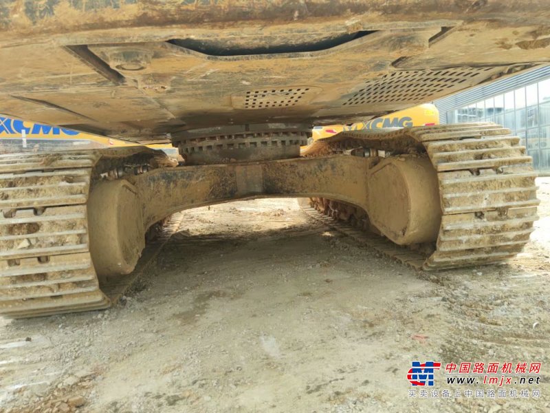 贵阳市出售转让二手不详小时2020年徐工XE370D挖掘机