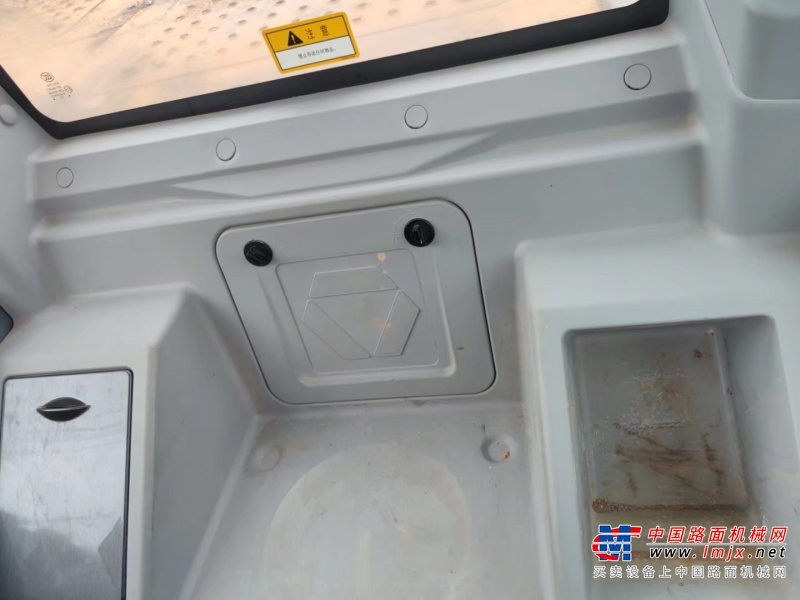 贵阳市出售转让二手不详小时2020年徐工XE370D挖掘机