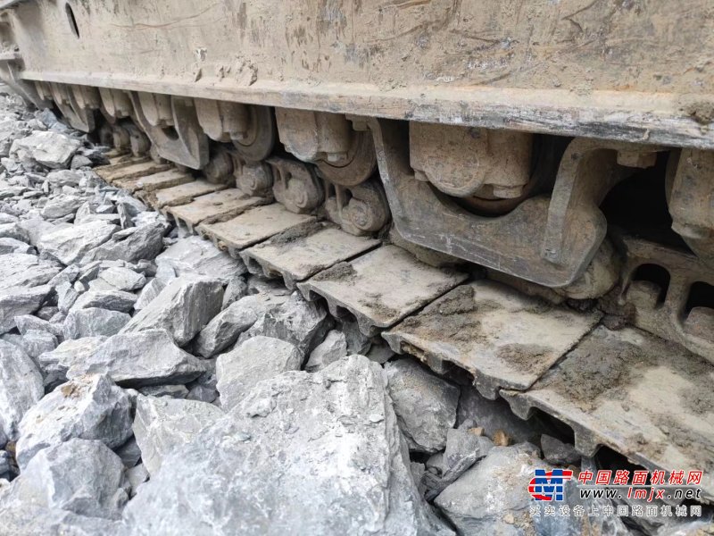 贵阳市出售转让二手不详小时2020年徐工XE370D挖掘机