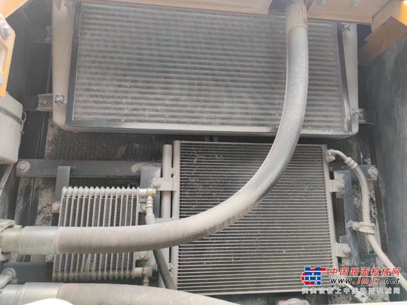 贵阳市出售转让二手不详小时2020年徐工XE370D挖掘机