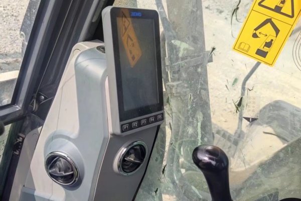 贵阳市出售转让二手不详小时2020年徐工XE380DK挖掘机