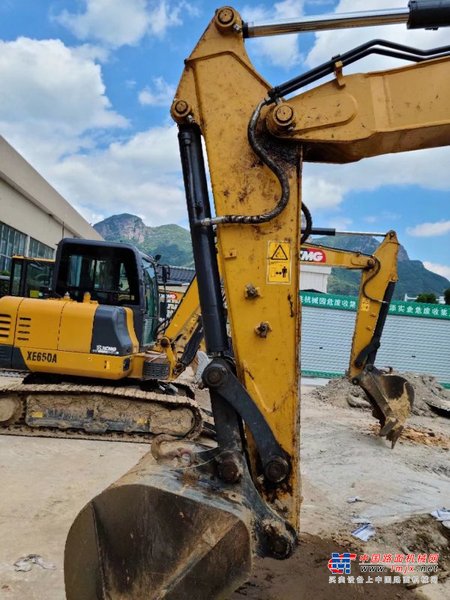 贵阳市出售转让二手不详小时2020年徐工XE75DA挖掘机