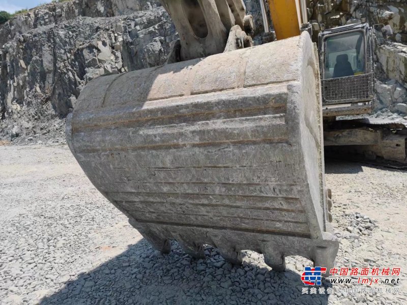 贵阳市出售转让二手不详小时2020年徐工XE380DK挖掘机