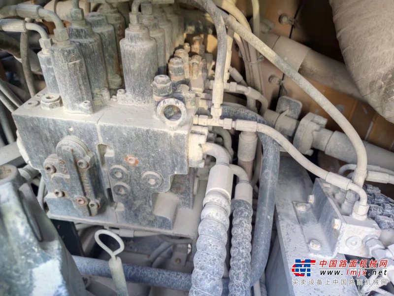 贵阳市出售转让二手不详小时2019年徐工XE225DK挖掘机