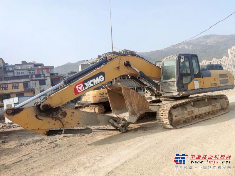 贵阳市出售转让二手不详小时2019年徐工XE370DK挖掘机