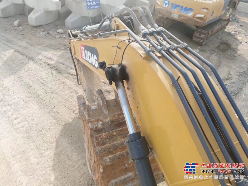 贵阳市出售转让二手不详小时2019年徐工XE370DK挖掘机