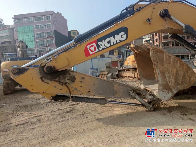 贵阳市出售转让二手不详小时2019年徐工XE370DK挖掘机