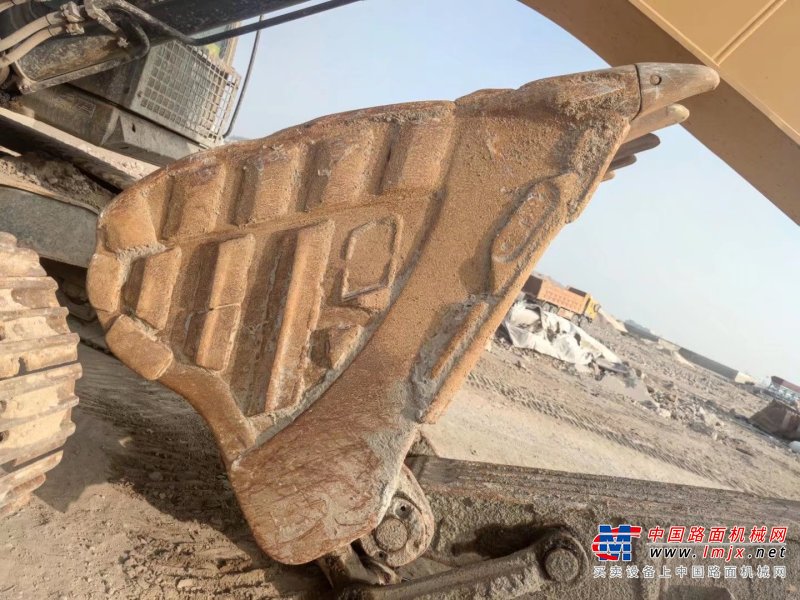 贵阳市出售转让二手不详小时2019年徐工XE370DK挖掘机