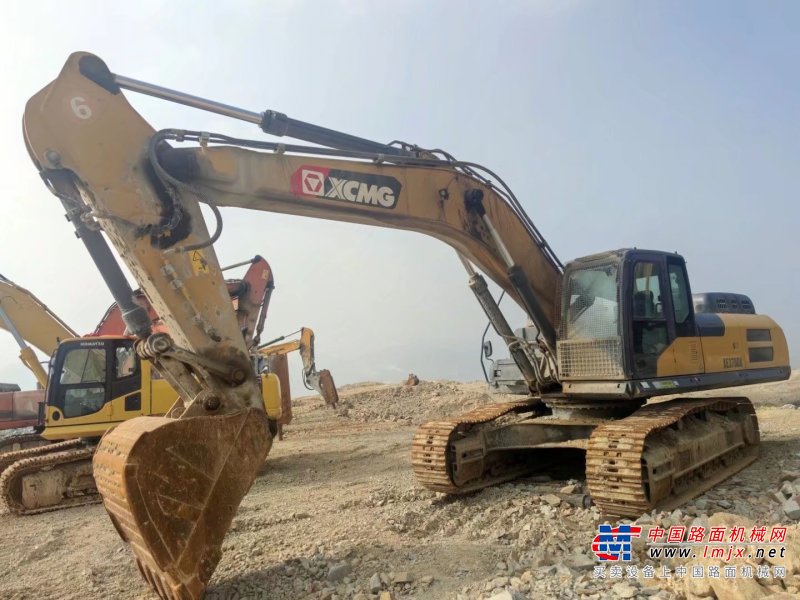 贵阳市出售转让二手不详小时2019年徐工XE370DK挖掘机