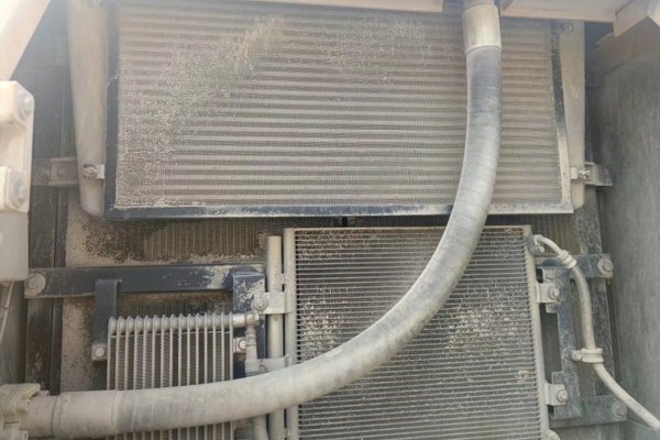 贵阳市出售转让二手不详小时2019年徐工XE370DK挖掘机