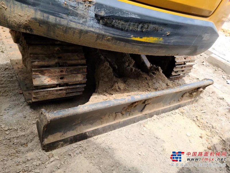 贵阳市出售转让二手不详小时2020年徐工XE75DA挖掘机