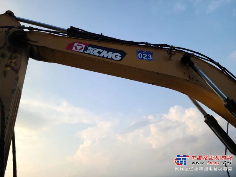 贵阳市出售转让二手不详小时2020年徐工XE335DK挖掘机