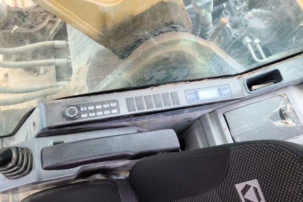贵阳市出售转让二手不详小时2020年徐工XE370D挖掘机