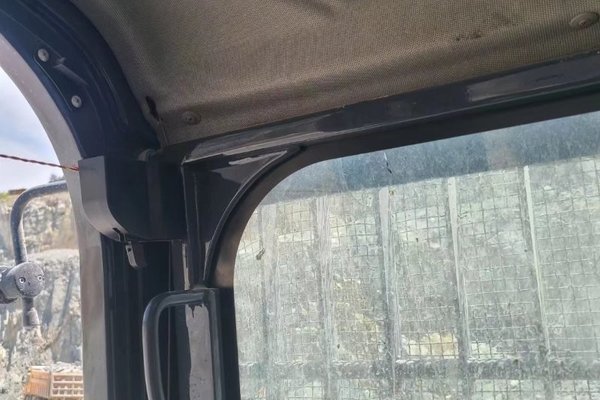 贵阳市出售转让二手不详小时2020年徐工XE370D挖掘机