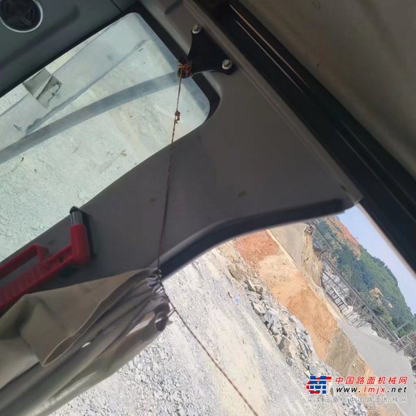 贵阳市出售转让二手不详小时2020年徐工XE370D挖掘机