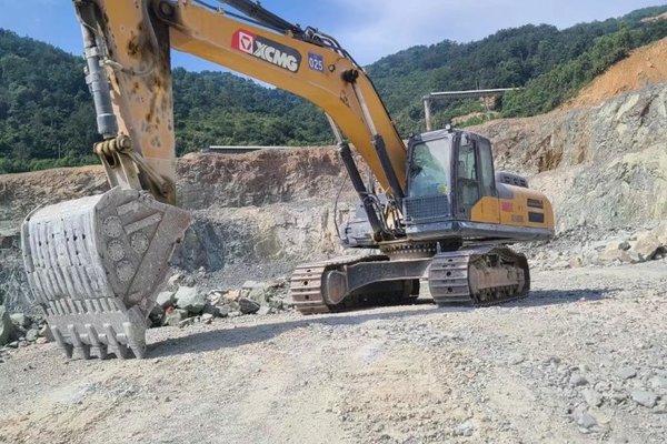 贵阳市出售转让二手不详小时2020年徐工XE380DK挖掘机