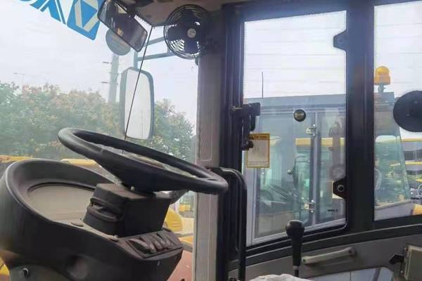 徐州市出售转让二手不详小时2017年徐工XS183H单钢轮压路机