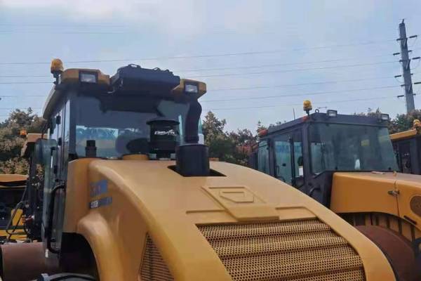 徐州市出售转让二手不详小时2017年徐工XS183H单钢轮压路机