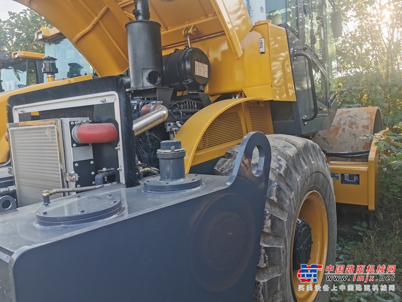 徐州市出售转让二手不详小时2019年徐工XS223JE单钢轮压路机