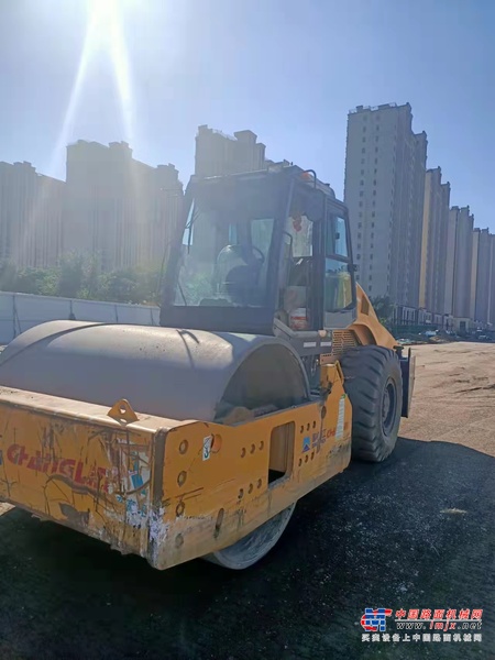 潍坊市出售转让二手不详小时2018年柳工8228T单钢轮压路机