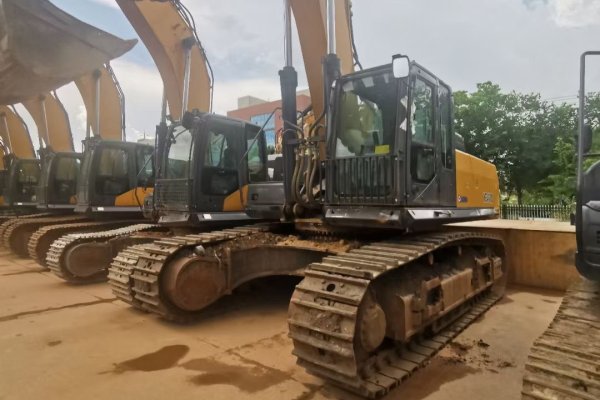 南宁市出售转让二手不详小时2018年徐工XE470D挖掘机