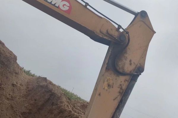 衡水市出售转让二手不详小时2019年徐工XE215DA挖掘机