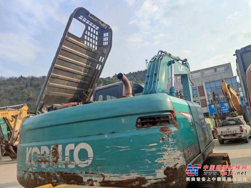 贵阳市出售转让二手不详小时2020年神钢SK200-8挖掘机
