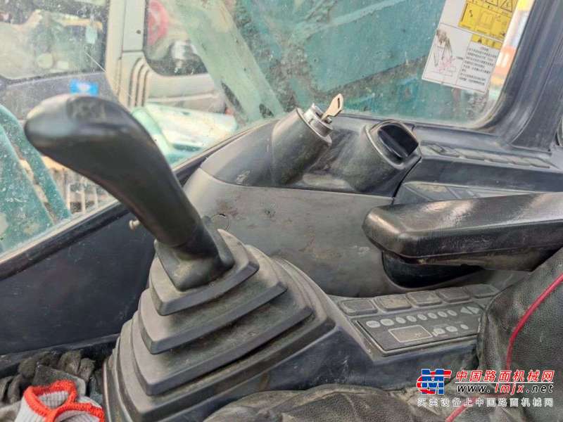 贵阳市出售转让二手不详小时2020年神钢SK200-8挖掘机