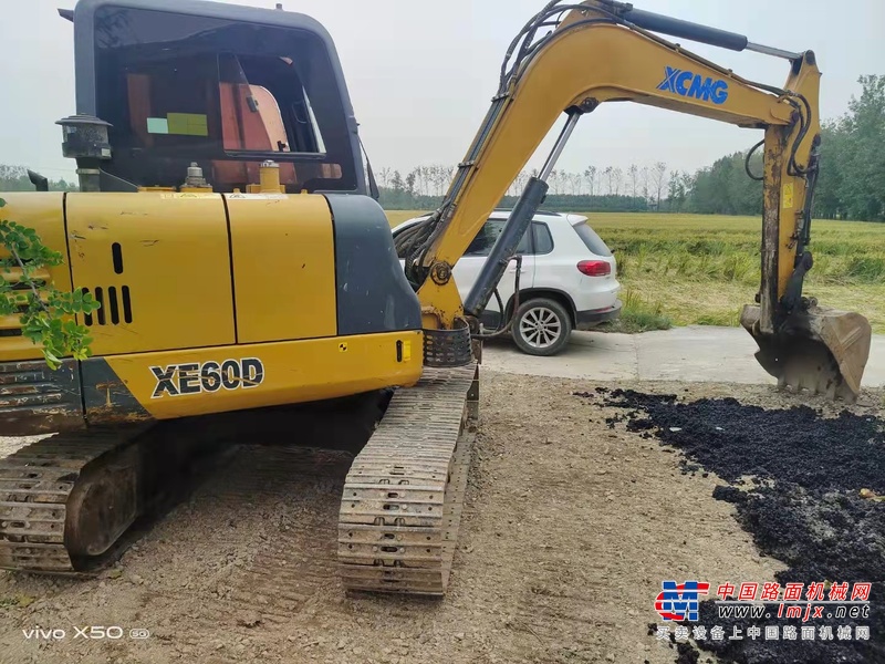 徐州市出售转让二手不详小时2018年徐工XE60D挖掘机