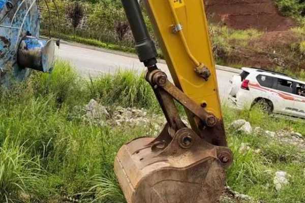 贵阳市出售转让二手不详小时2017年雷沃重工FR330挖掘机