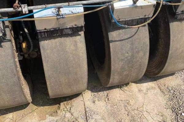 徐州市出售转让二手不详小时2018年徐工XP303轮胎压路机