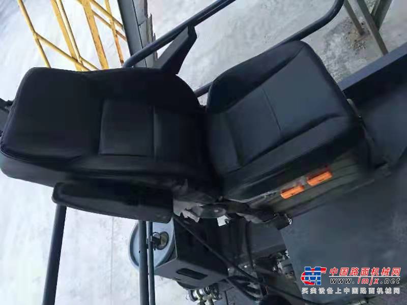 徐州市出售转让二手不详小时2021年徐工RP953T沥青摊铺机