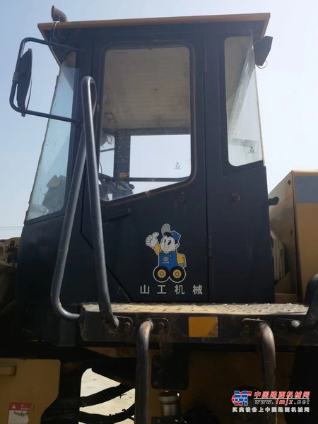 徐州市出售转让二手不详小时2014年山工SEM650B装载机