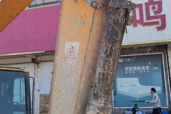 徐州市出售转让二手不详小时2011年三一重工SY135C挖掘机