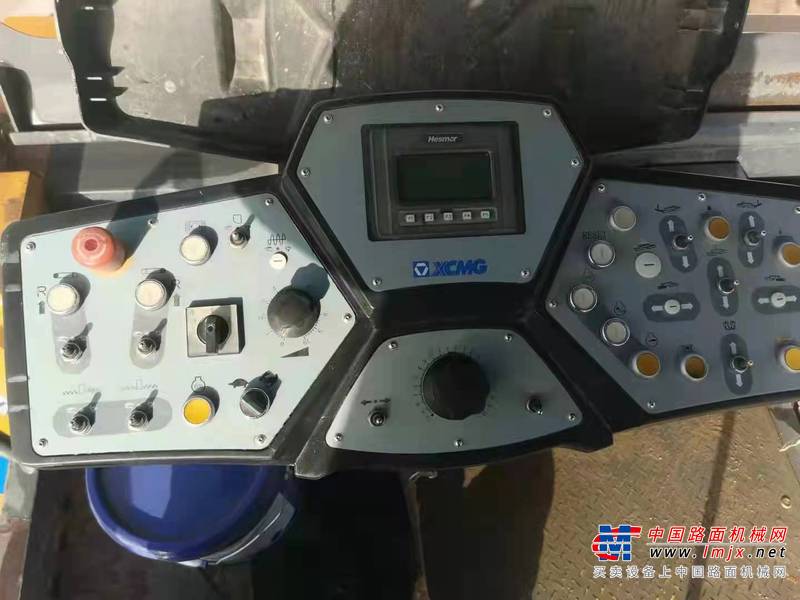 徐州市出售转让二手不详小时2017年徐工RP953沥青摊铺机