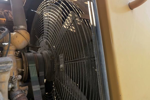 徐州市出售转让二手不详小时2015年龙工LG855D装载机