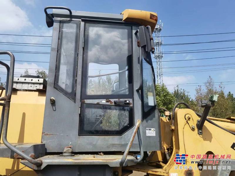 徐州市出售转让二手不详小时2015年龙工LG833B装载机