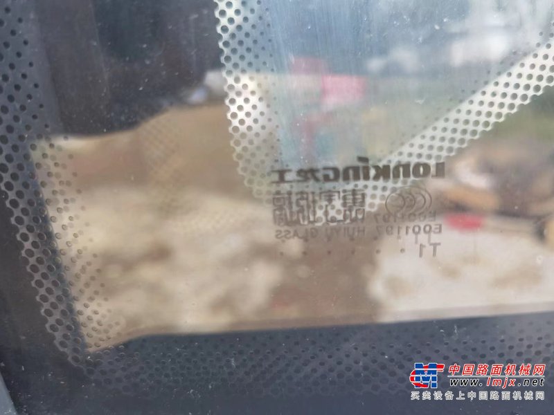 徐州市出售转让二手不详小时2015年龙工LG833B装载机